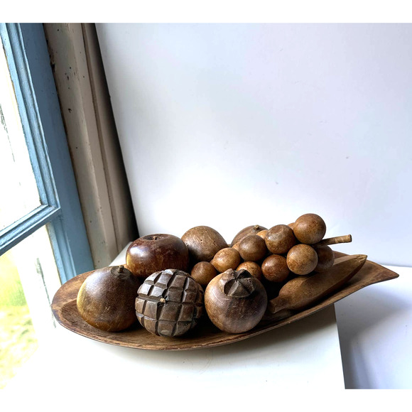 Vtg MCM Wooden Bowl With Fruit 9 Pieces Of Hand Carved Fruit & Wooden Leaf Bowl - Picture 3 of 13